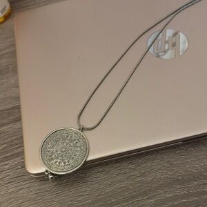Elegant Silver Pendant Necklace